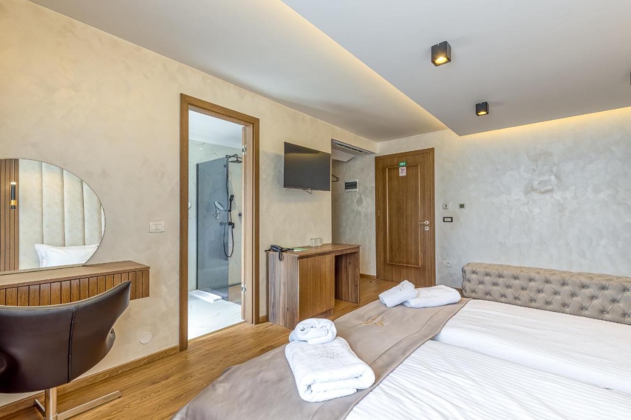 San Valentino Palace Aparthotel Umag Exterior photo