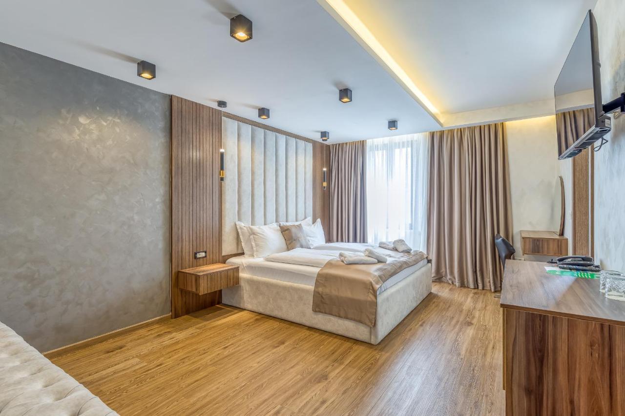 San Valentino Palace Aparthotel Umag Exterior photo